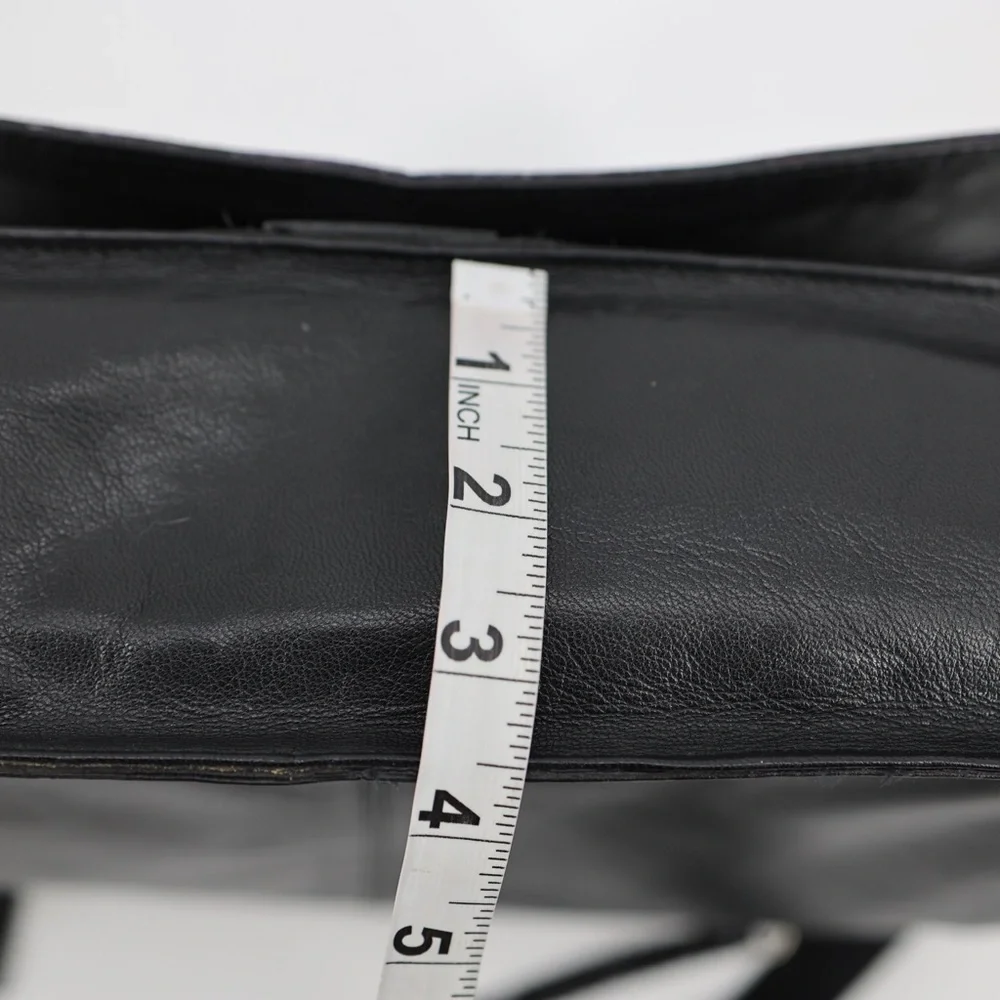Artisan NY Black Leather Messenger Crossbody Laptop Work Travel Shoulder Bag‎